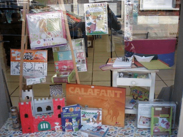 Vitrine sur le thème Papier et Carton